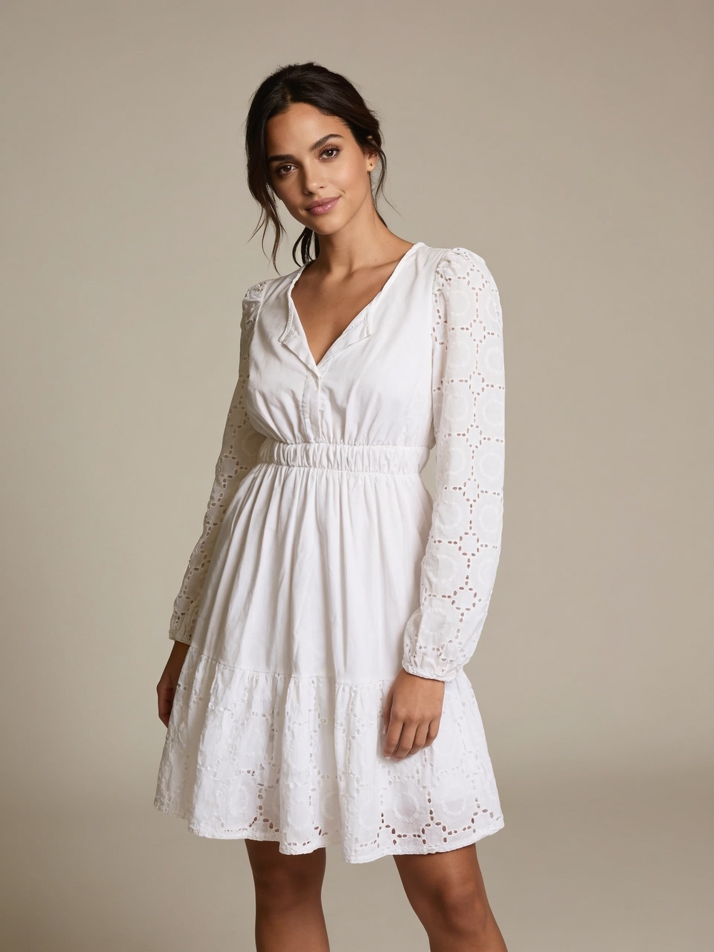 White Eyelet Long-Sleeve V-Neck Dress with Elastic Waist Made in Italy Size M